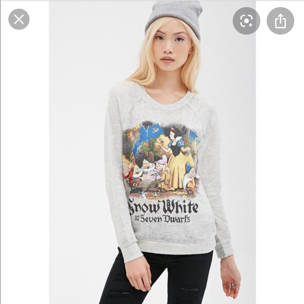 Forever 21 Snow White Raglan Sweatshirt
